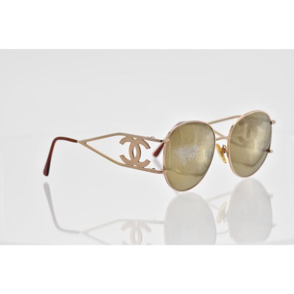 Chanel 05258 45002 Vintage Sunglasses - LENSES FAIR/FRAMES GOOD - READ - Picture 16 of 16